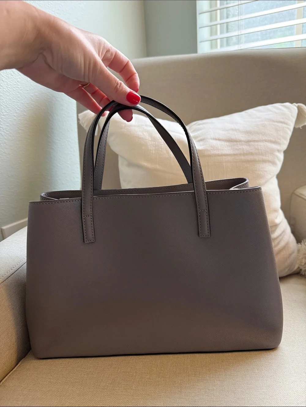 Beautiful Kate Spade charcoal hand bag